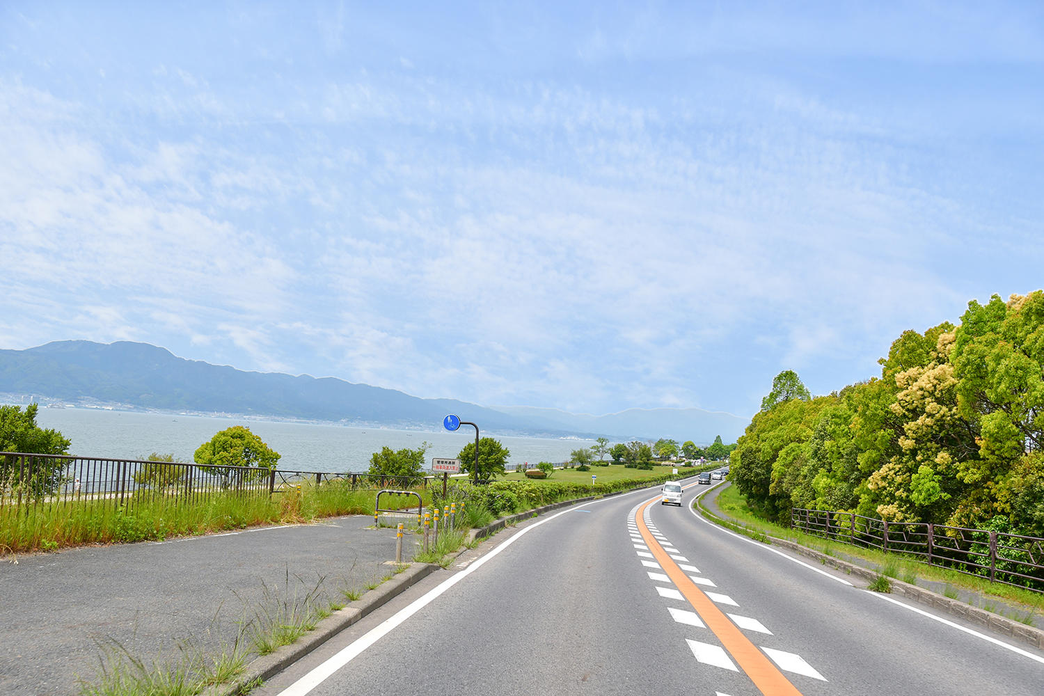 琵琶湖の東側を通る「さざなみ街道」を走ります。