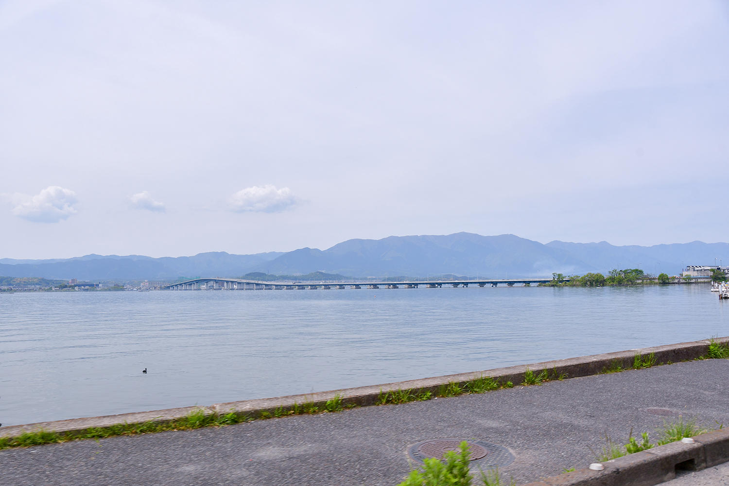 湖畔を走ること20kmほど。