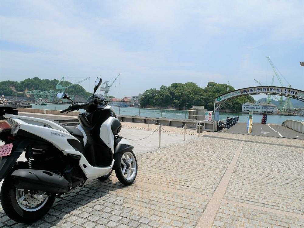 最初の目的地は尾道駅！向島行きのフェリーに乗ります。