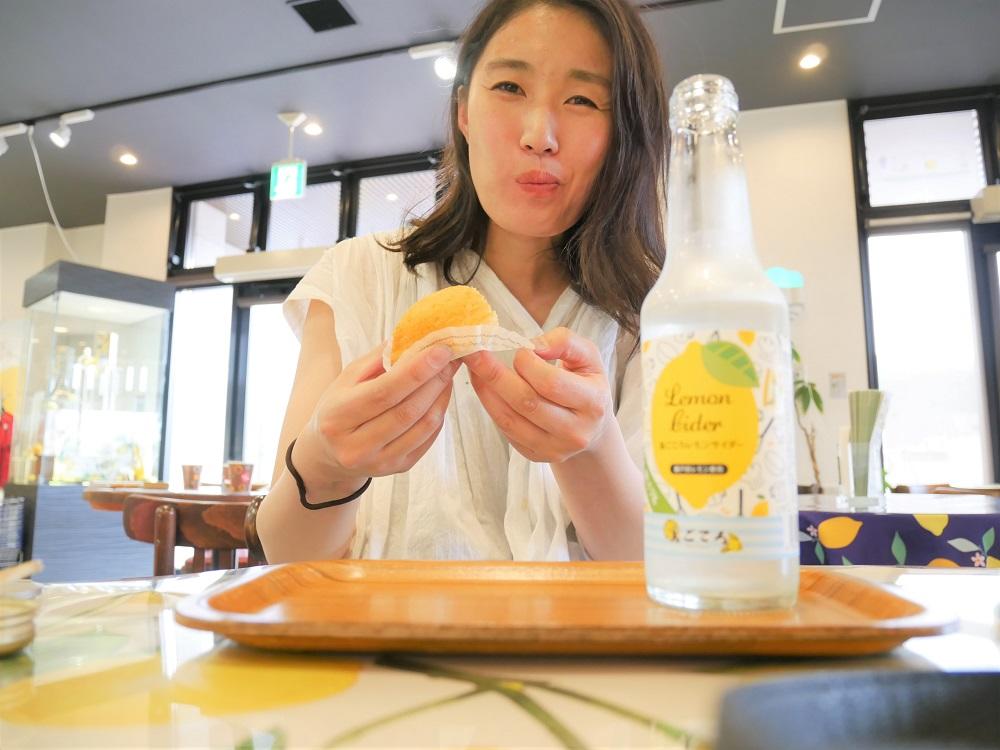 ここでしか食べられないレモンケーキは甘さ控えめでレモンサイダーと相性バッチリ！