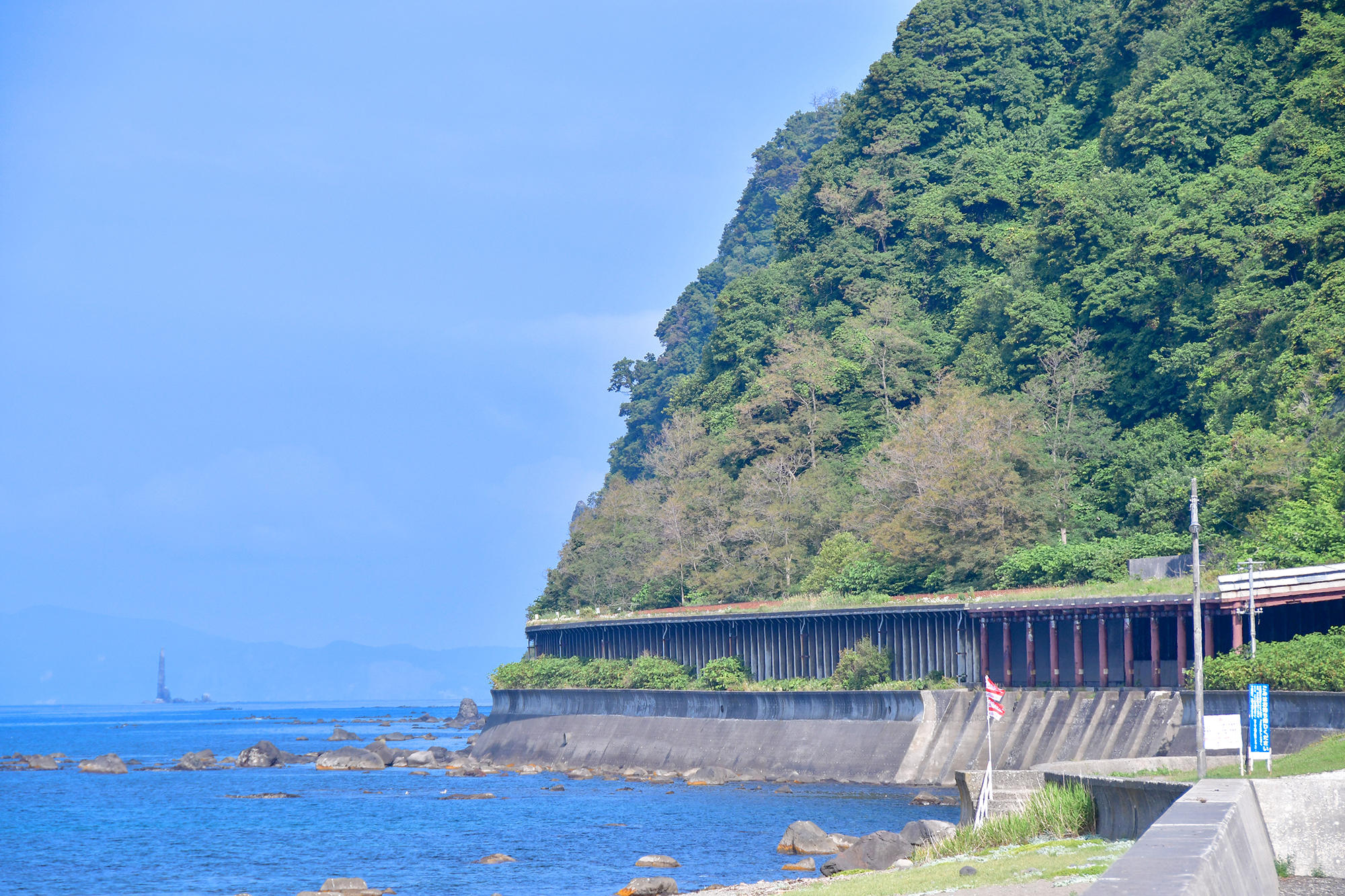 海をぼーっと眺めていると、なんだか身体が軽くなりますよね？