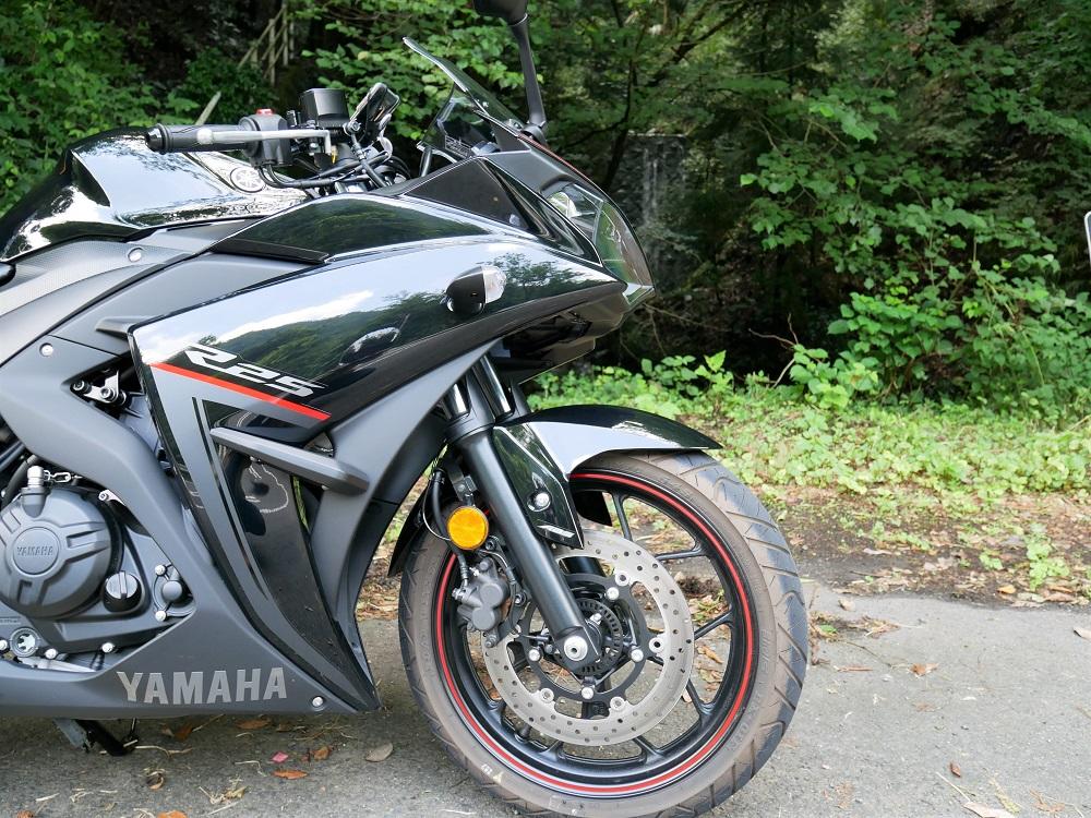さて、今回レンタルしたYZF-R25ですが、長距離を走るの初めてだったんです。