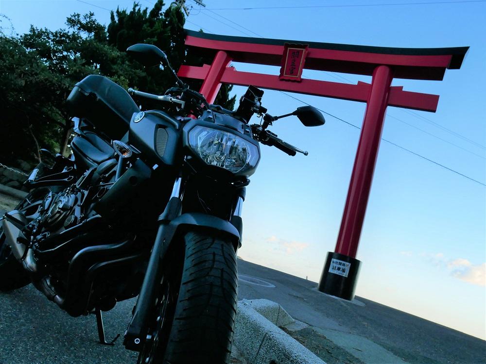 ここで夕日が沈むまで見られたら最高にキレイなんだろうなぁと思いながら、YSP天白さんを目指して戻ります。