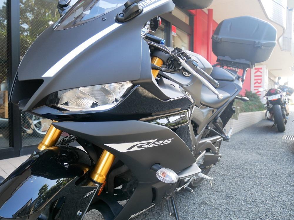 今回はYZF-R25をレンタルしました。
