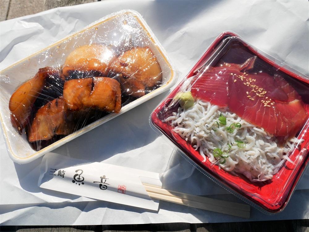お天気も良いことですし、お外でピクニック気分なランチタイム！