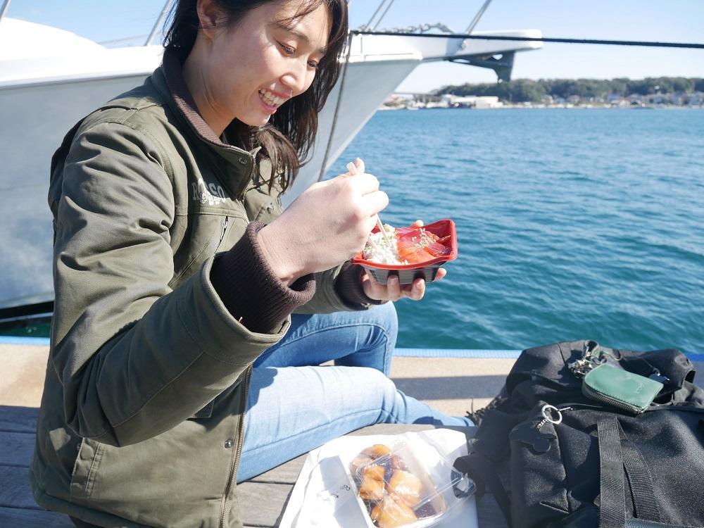 海を目の前にすると、増し増しでおいしいー！！！