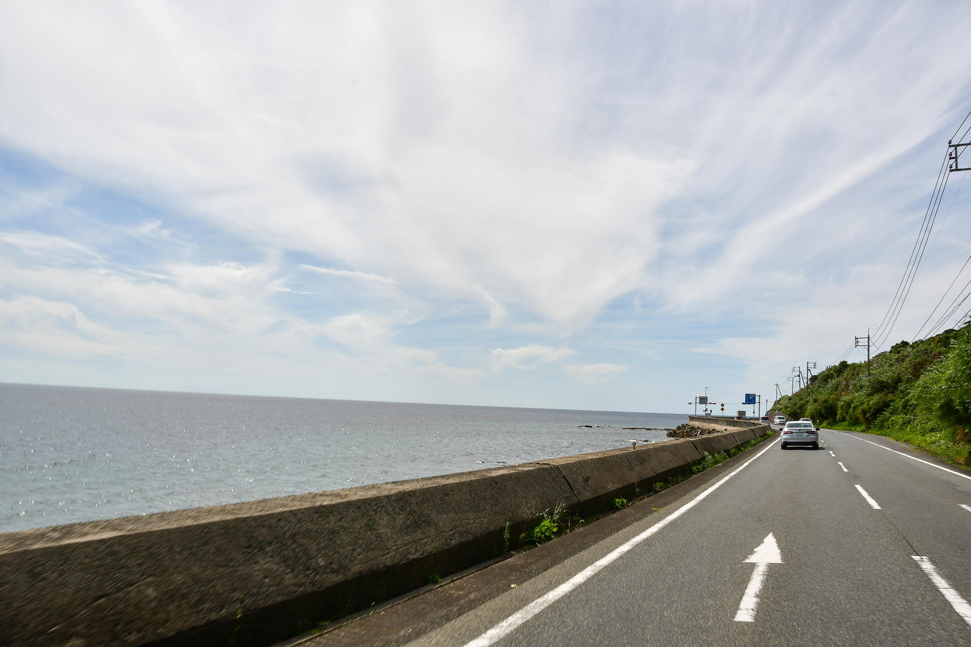 行程の半分くらいが海沿いの道。