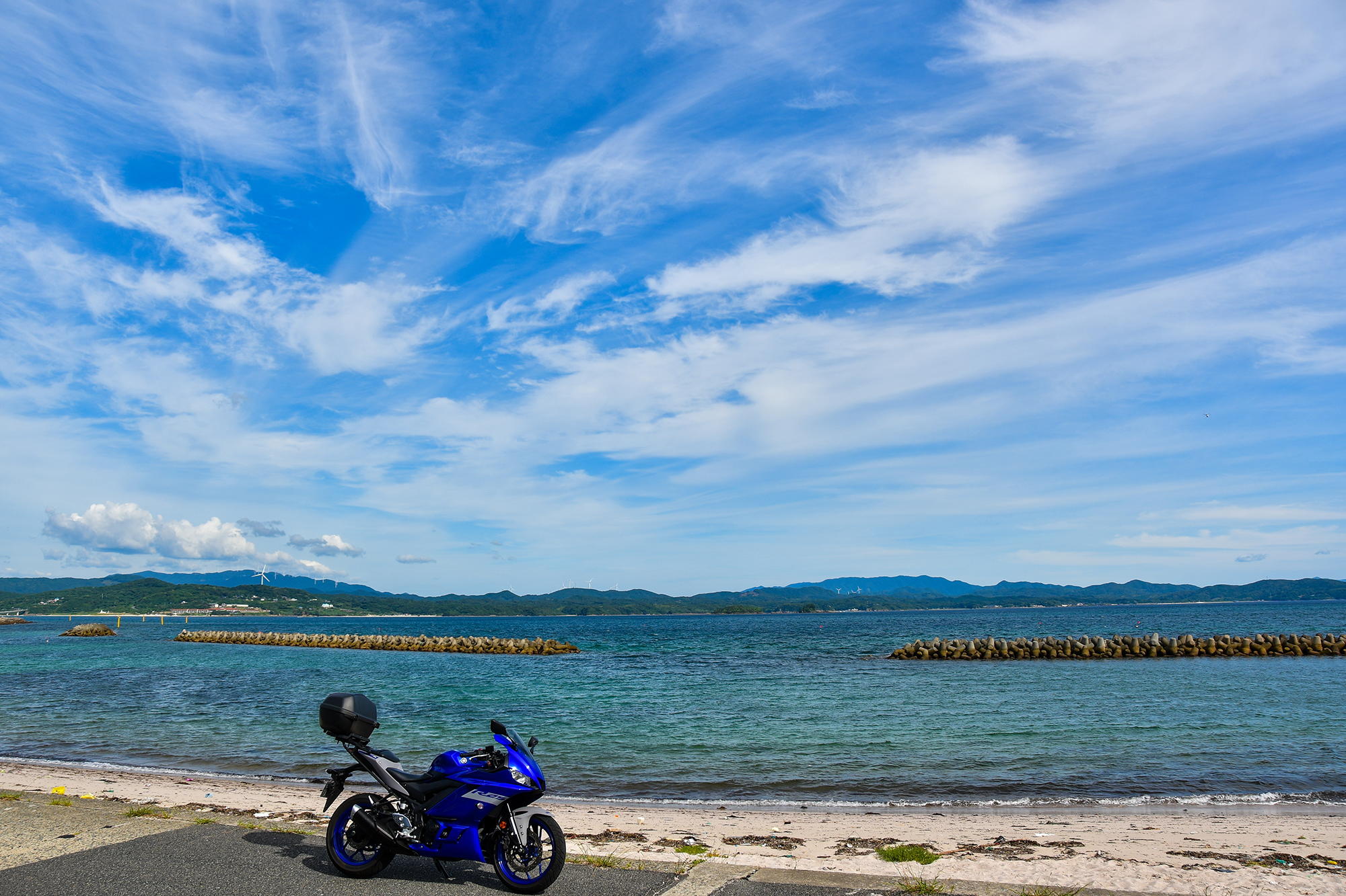すると海の輝きがきれいなところに出ました