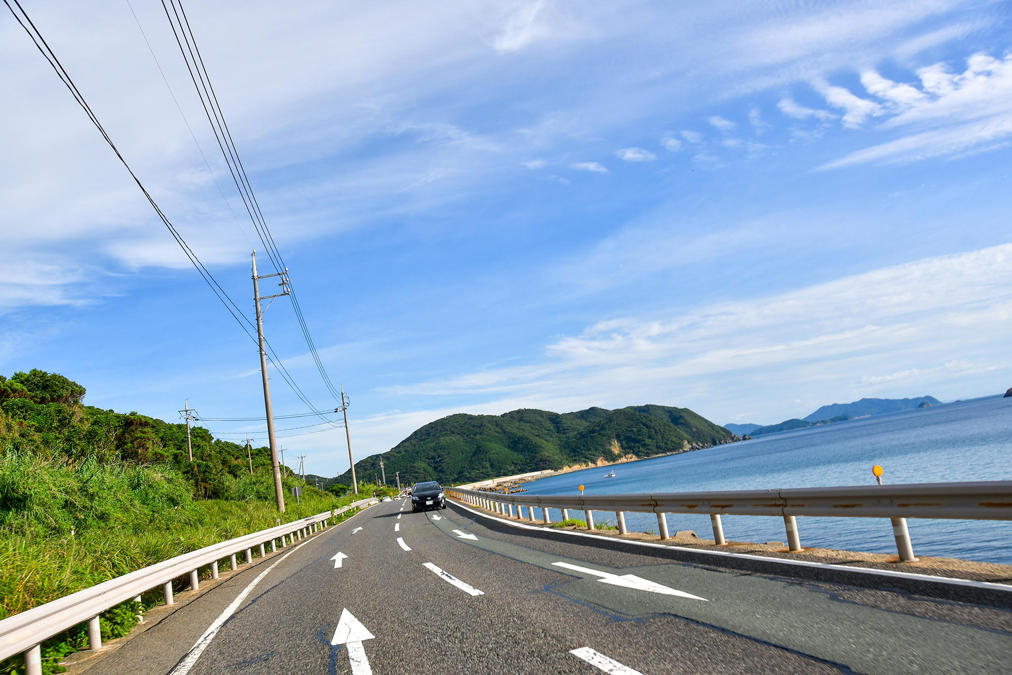 海の青さが深みを増していました。