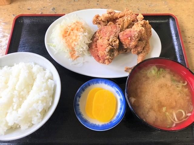 メニューはからあげのみとこだわりを強く感じます！