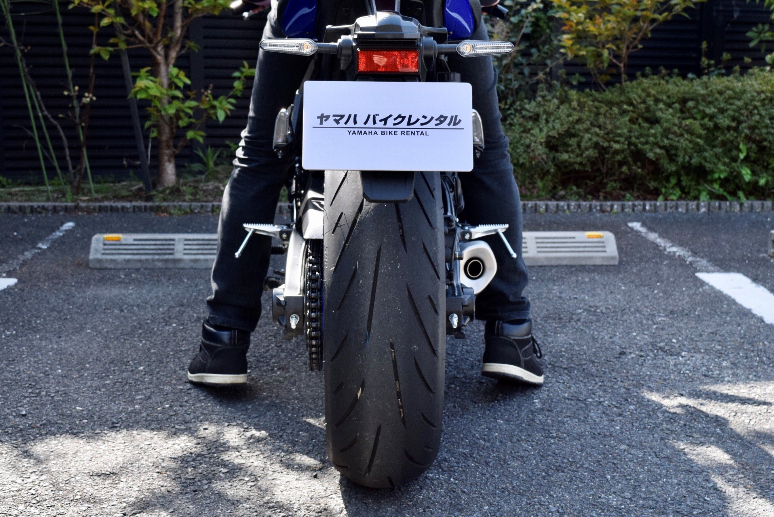 足つきはこんな感じです。